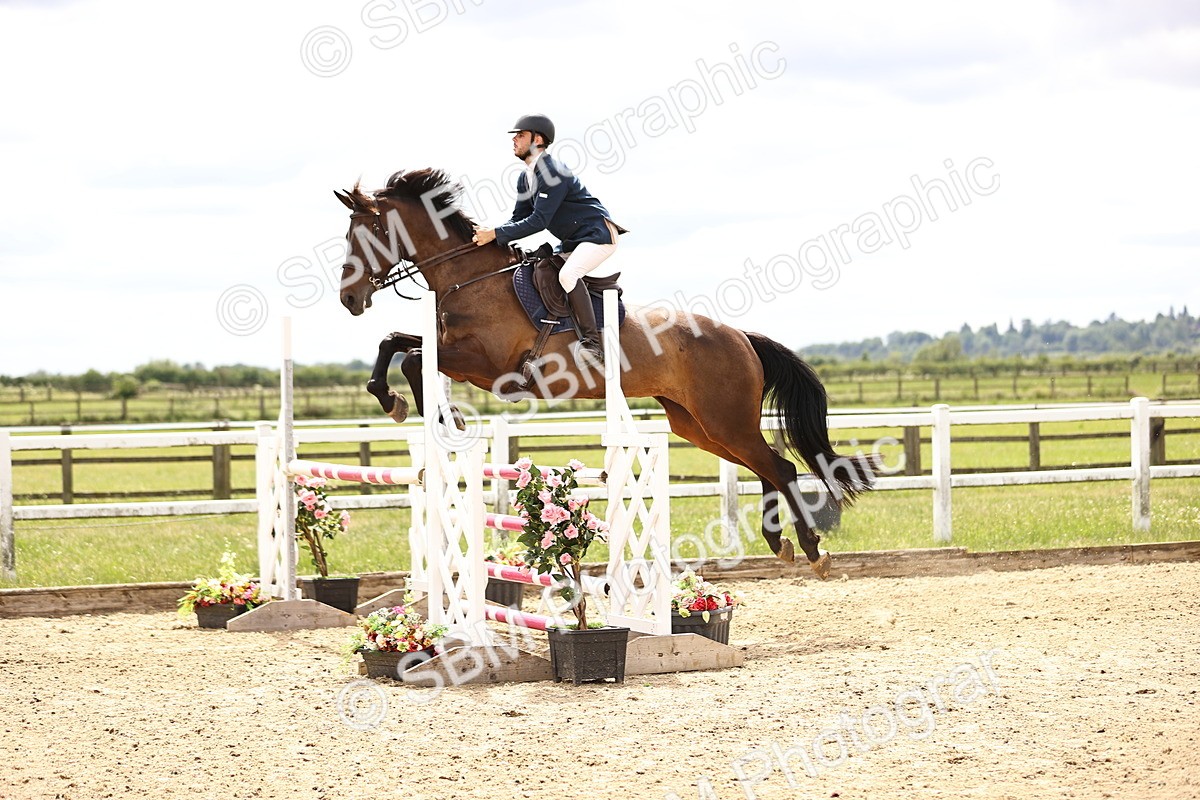 SBM_007851 - Class 19 - Senior Newcomers - 1.10m