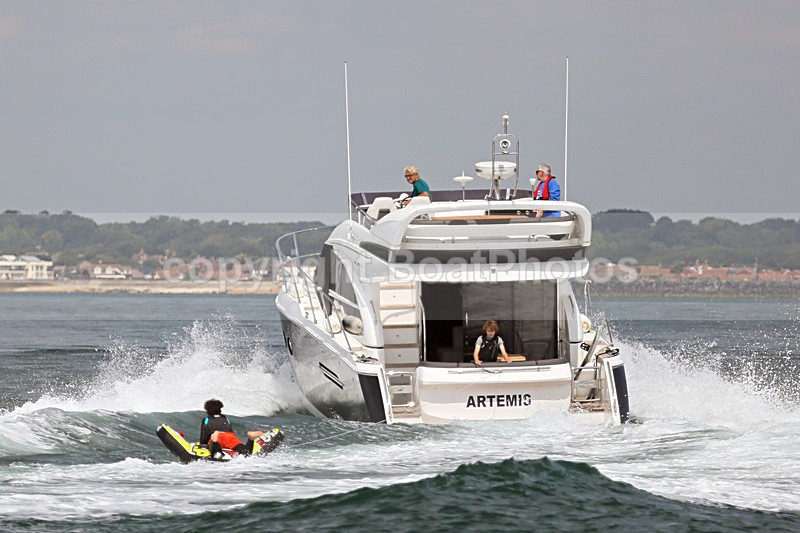 160814 ARTEMIS - PRINCESS 43 Y92A2939 - Flybridge Cruisers
