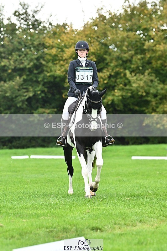 241024-114125-02446 - 317-Maddy.Greenaway-SPECIAL.VAN.DE.SMEDENPOORT