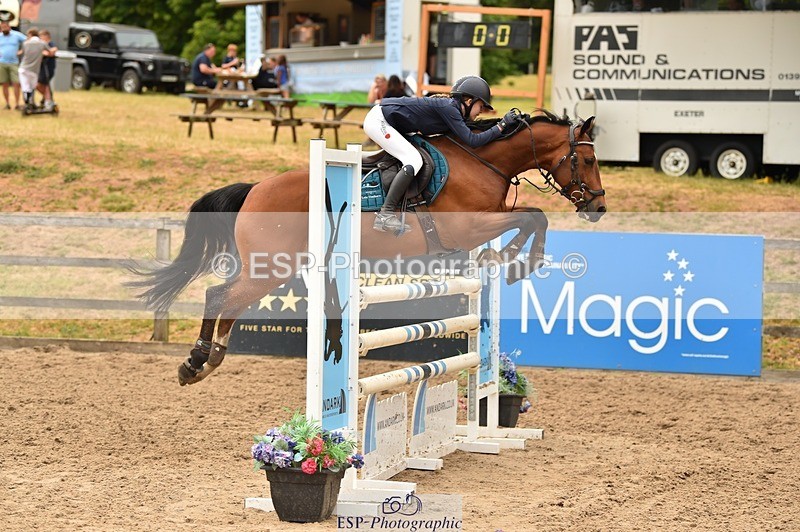 230618-141604-12886 - Cls 25 Pony Foxhunter & 1.10m Open