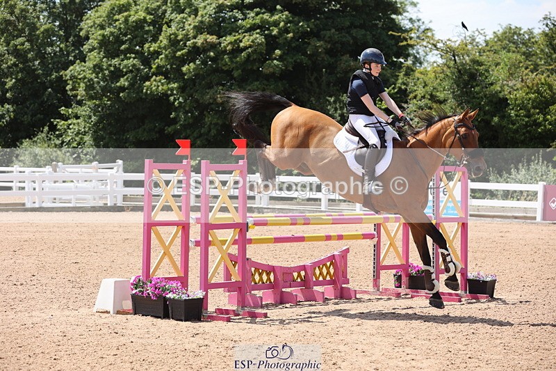 240718A-130450-05390 - Cls 9, 1 Star Bronze Tour 1.10m