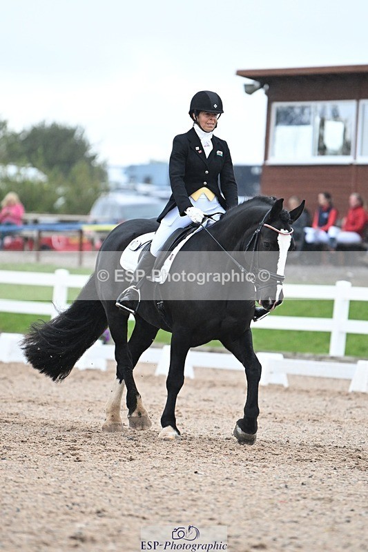 250907-141959-09248 - 021-Francesca.TurnerAlbie