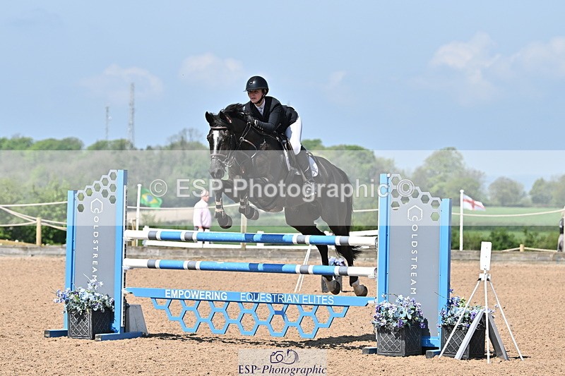 240509A-113932-01250 - Cls 9 Snr 1.20m Open