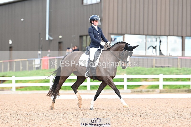 240218A-122516-07265 - 161-Katie.Warner-Active.Nuvalari