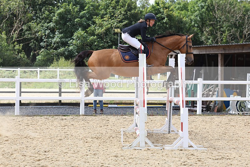 3E7A4851 - Class 4: Senior British Novice/90cm open