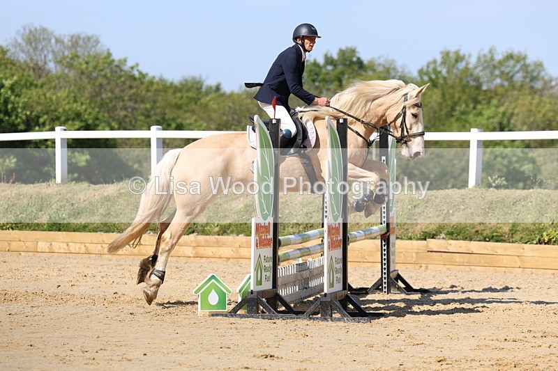 3E7A5112 - Class 3: Senior 80cm