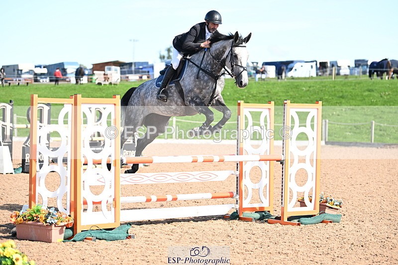 240913A-110714-03810 - Cls 14 Snr Newcomers