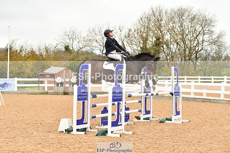 231122A-124738-00345 - Cls 4 Newcomers & 1.10m Open