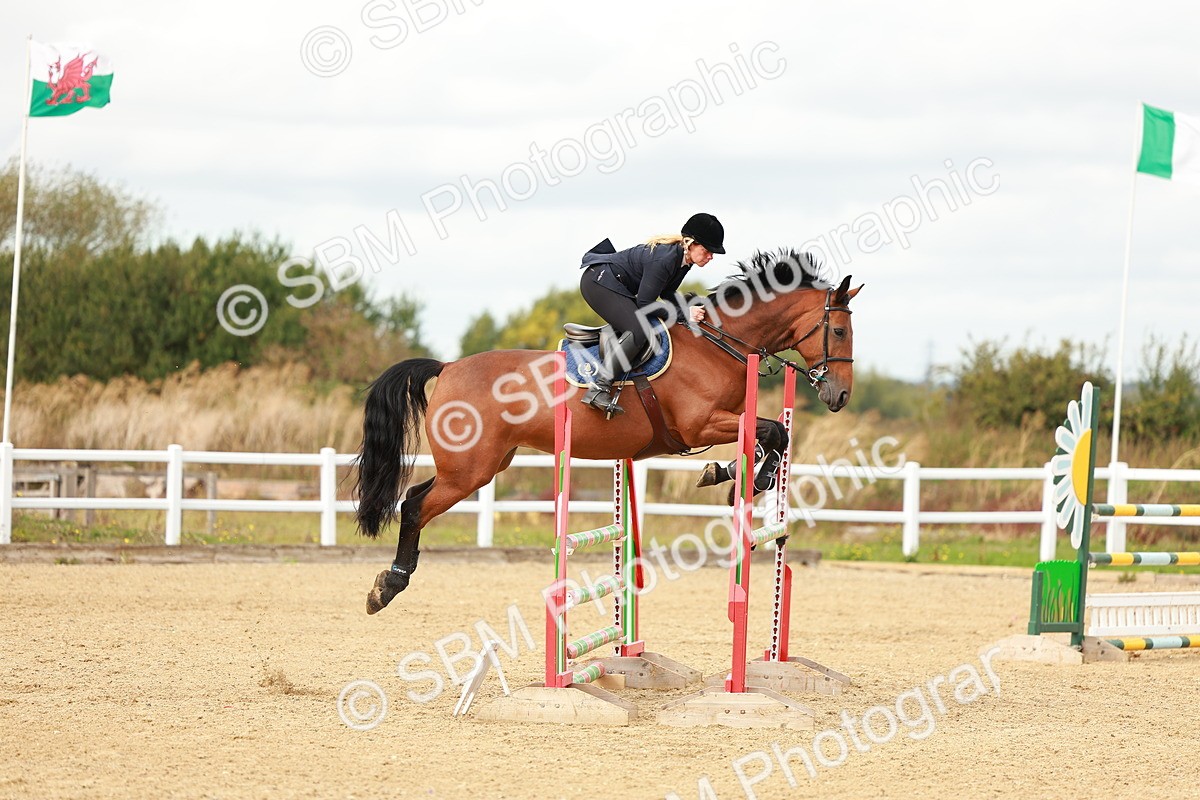 SBM_001396 - Class 4 - Senior Newcomers - 1.10m