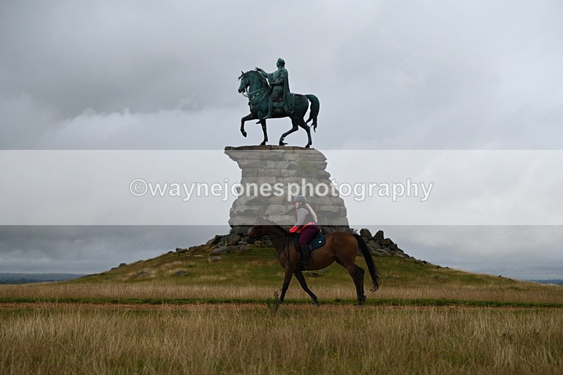 DSC_3945 - Time at Statue 14:56 to 15:05