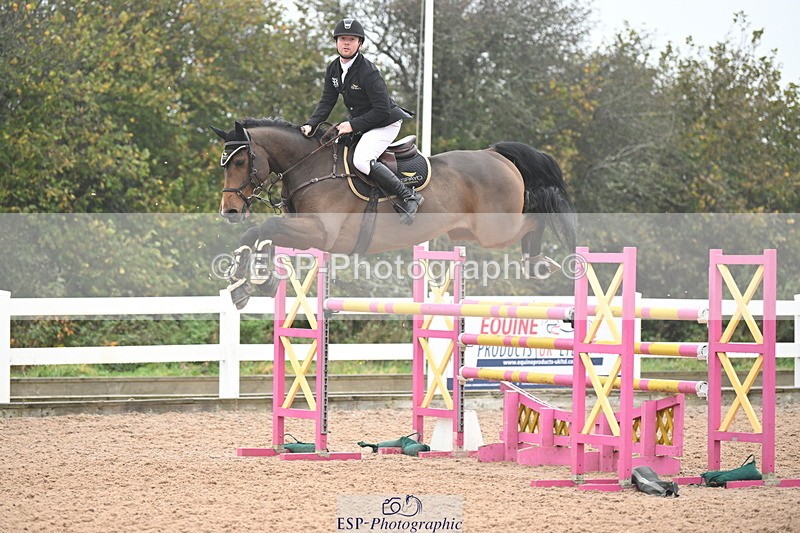 241102A-122948-04569 - SAT Cls 15 Foxhunter and 1.20m Open