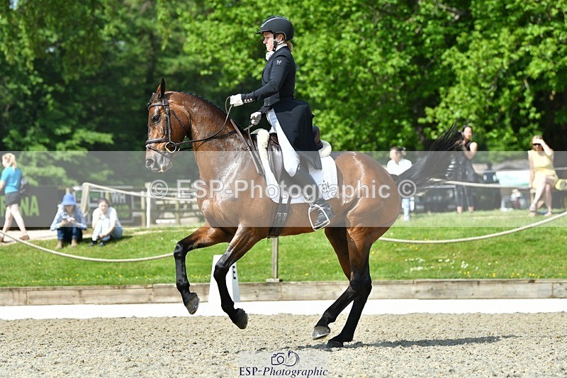 230525-104224-03954 - 414-L_E_B_LIAS_JEWEL-Jonelle_Price-DR