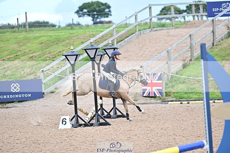 240813-151547-00024 - Clear round & 60cm