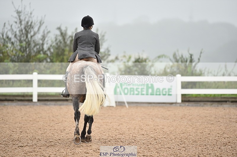 220829A-145724-00002 - Clear Round & 60cm  1a - 1b