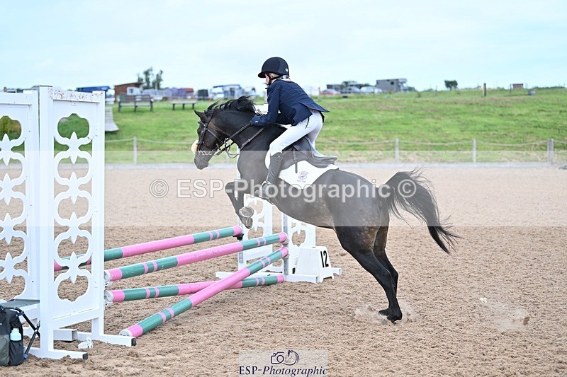 240813-161049-00180 - Clear round & 60cm