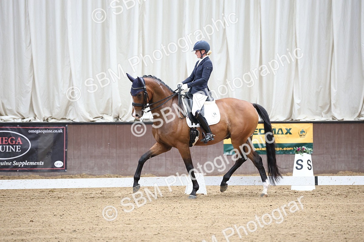 SBM_003870 - Class 8 - Advanced Medium 6 Silver