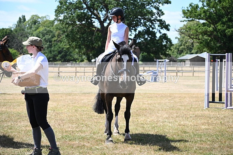 WJ6_6016 - Class 13 Novice 60cm