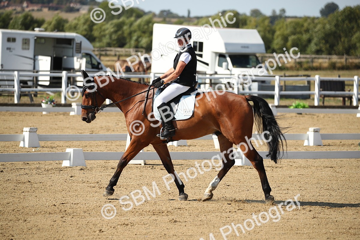 SBM_004142 - Class 11 - Novice 5 - 10.24-11.20