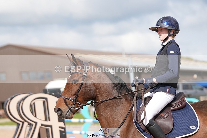 250921-121953-02892 - Cls 9 Pony Foxhunter and 1.10m