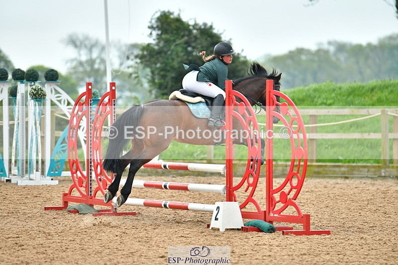 230513A-093342-00122 - Cls 11 Stepping Stones 128+138cm