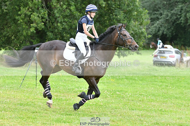 240804-124800-13568 - 454-Bella_Stevens-TOTALLY_WORTH_IT