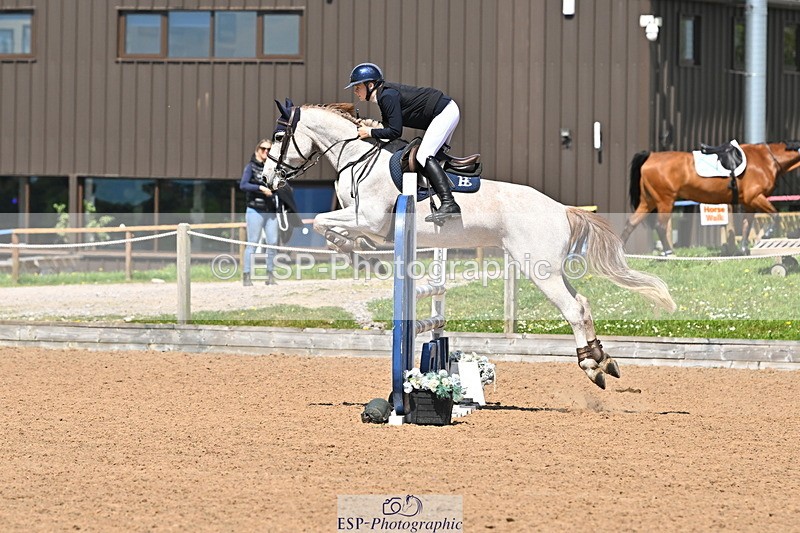 240504A-125317-01664 - Cls 4 Blue Chip Pony Newcomers & 1m Open