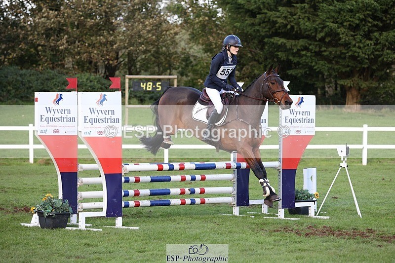 231022-160622-30105 - 552-MONBEG.BY.MAGIC-Xanthe.Baylis-TrotUp+SJ