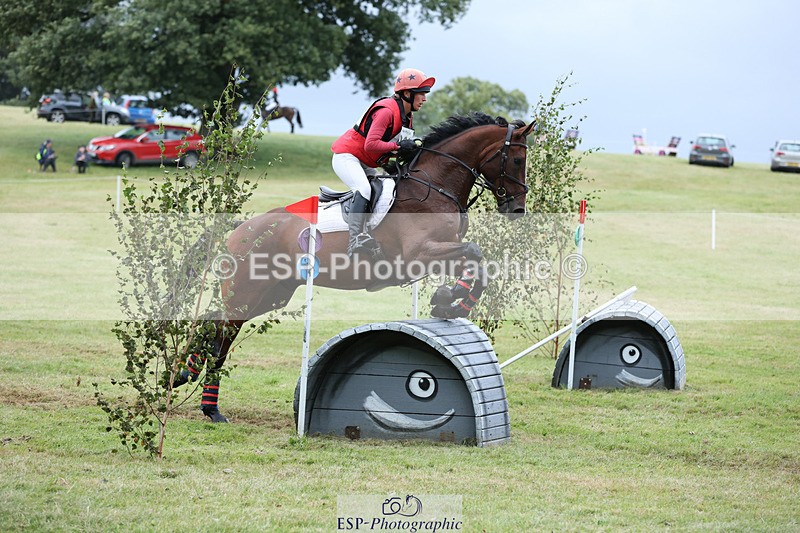 240825X-180152-38468 - 80cm XC 17.30 to End