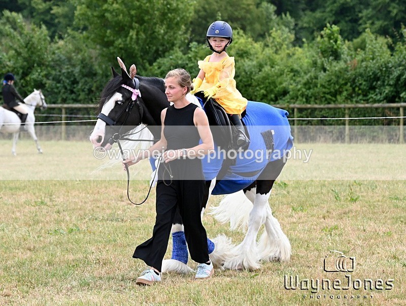 WJ6_8348 - Nancy & Churchill's first Show 22-06-25
