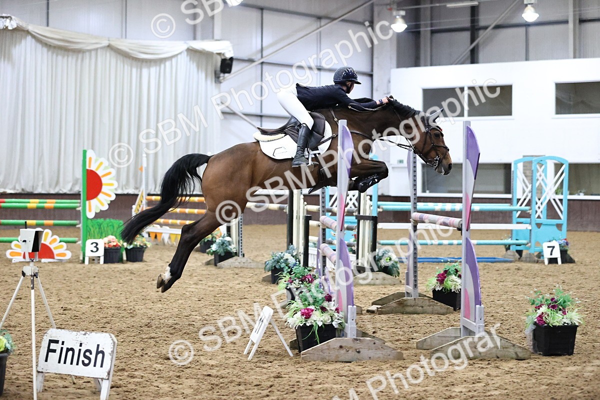 SBM_001547 - Class 4 - Senior Newcomers - 1.10m Open