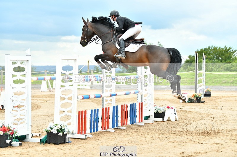 230720A-150013-03654 - Cls 9, 2 Star Big 1.40m Start to break