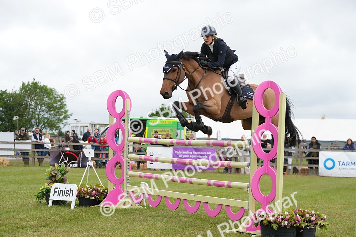 SBM_05140 - Class 201 - British Horse Feeds Speedi Beet Horse of the Year Show Grade  C