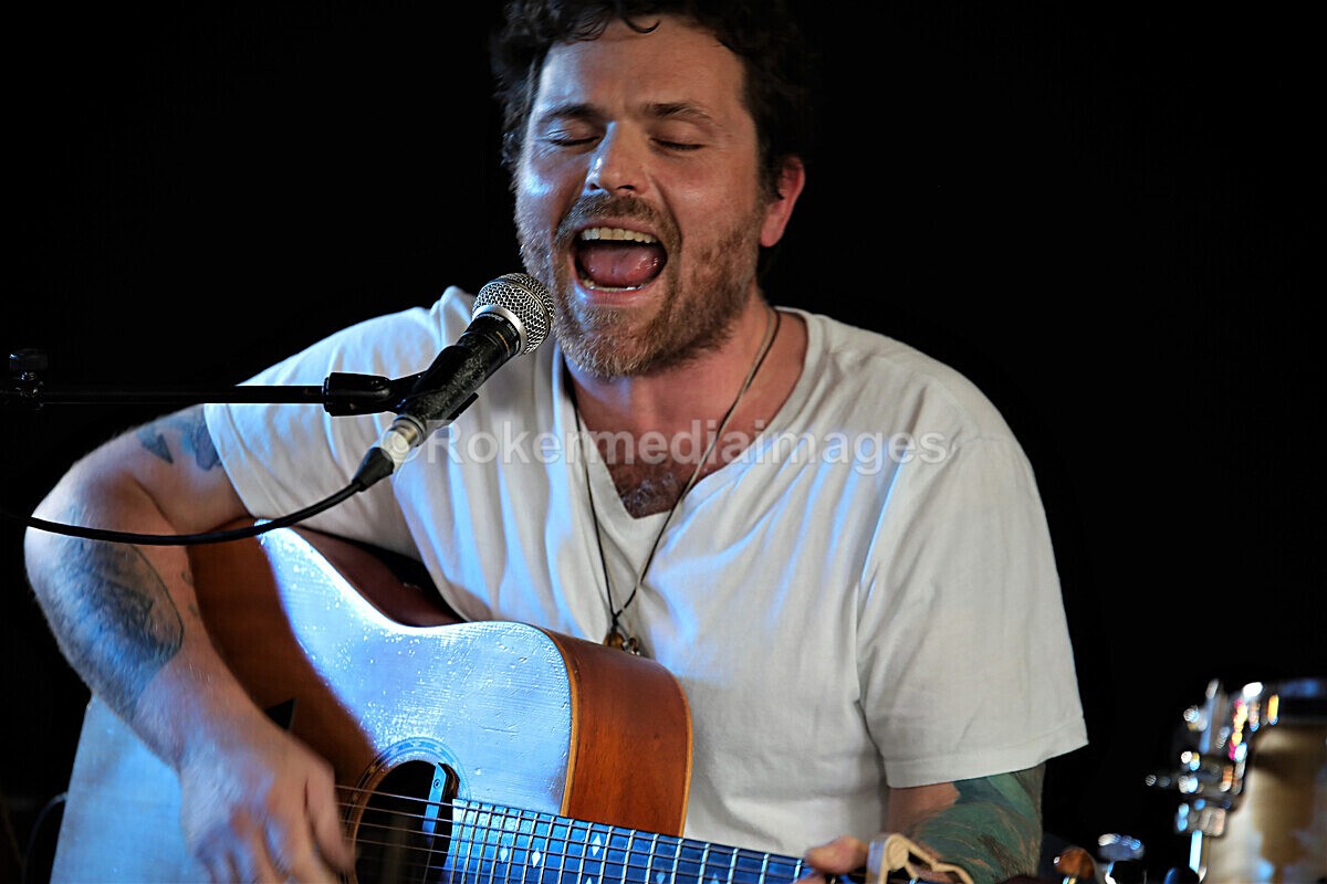 FOLK N BLUES-226 - FOLK and BLUES SEPT 2022