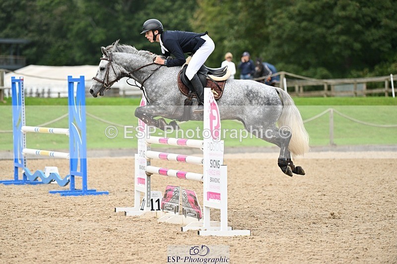 230930-123519-00531 - Cls 5 Pony Foxhunter & 1.10m Open