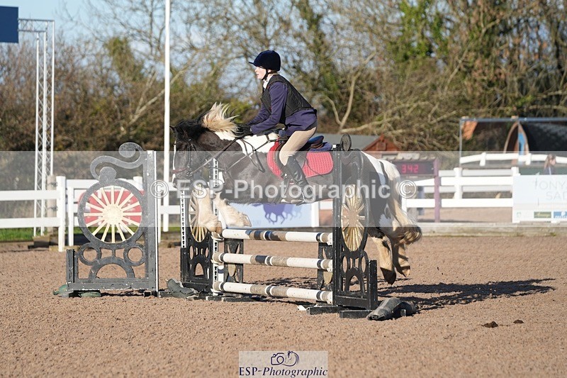 251130-105134-01005 - Cls 4 Pony Brit Nov & 80cm Open