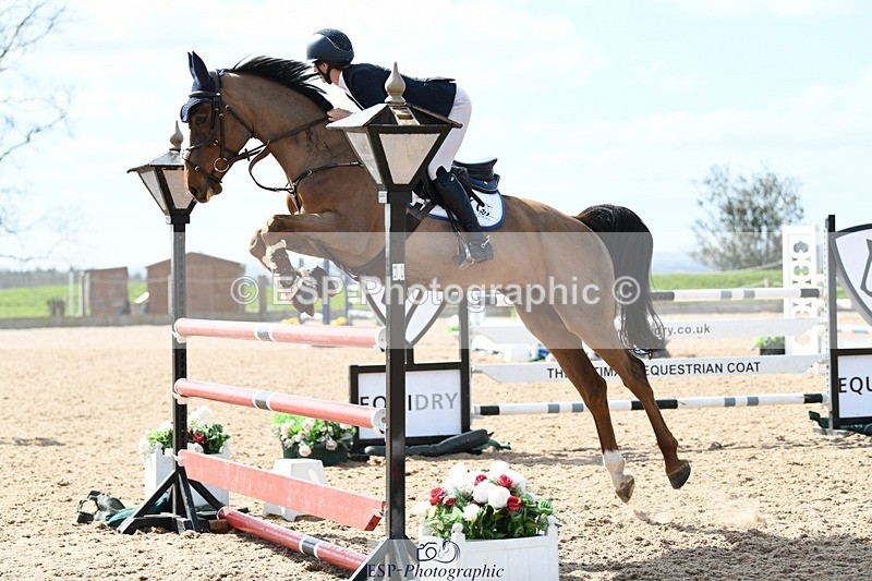 250328-125107-01068 - Cls 3 Snr Foxhunter