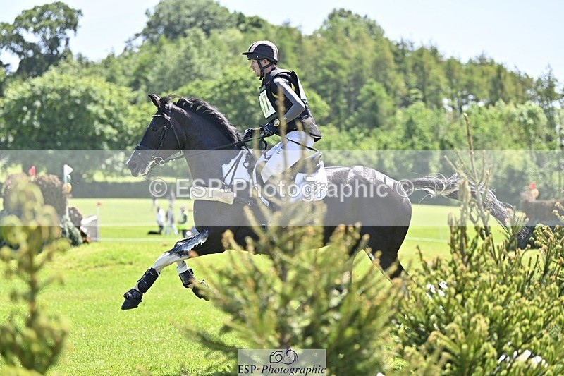 240525-123515-13498 - 377-HONEYBROOK_EXTRA_SPECIAL-Tom_Rowland