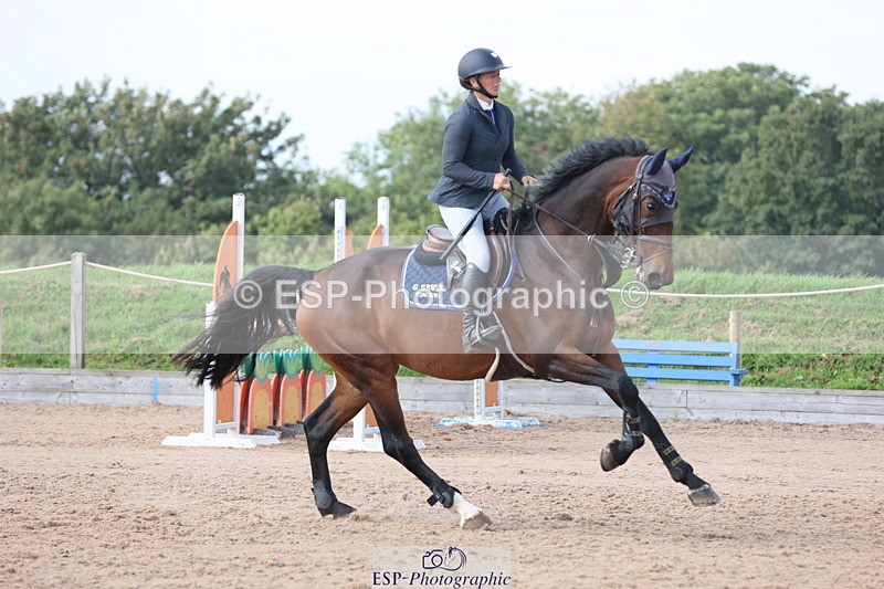 230915A-112718-01757 - Cls 2 Snr Foxhunter