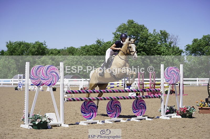 230624A-142340-01839 - Cls 25 Pony Newcomers & 1m Open