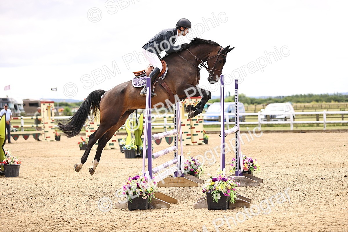 SBM_003433 - Class 22 - Senior Foxhunter 1.20m