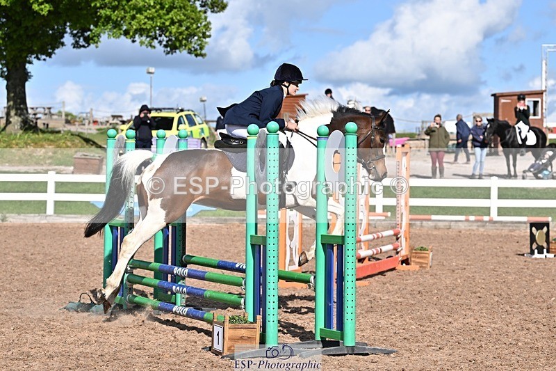 260512-170552-00285 - 70cm Classes