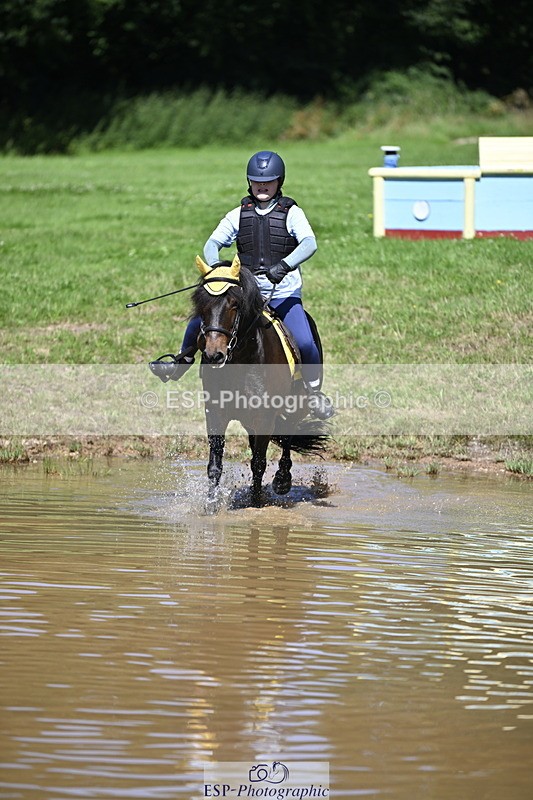 240728B-112603-01046 - Theo's Group XC