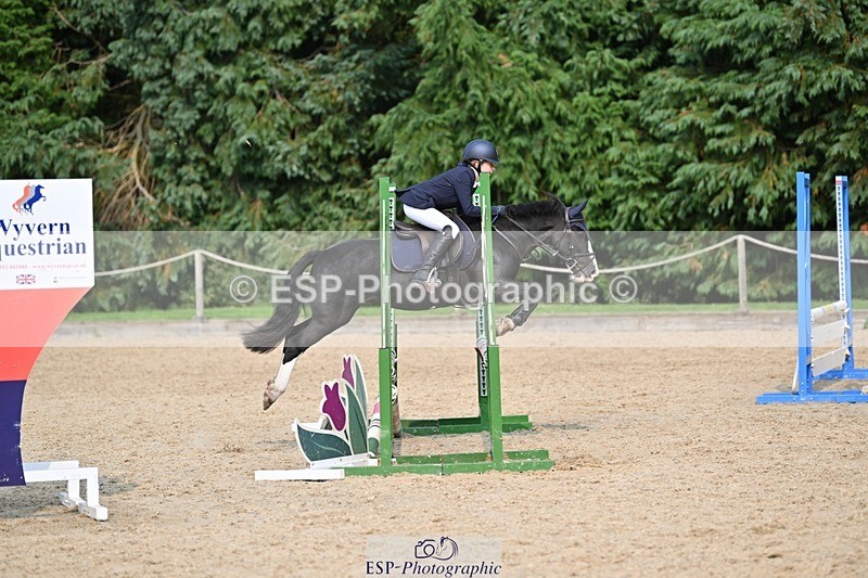 240818-162029-05418 - Cls 13 Pony Intro 70cm