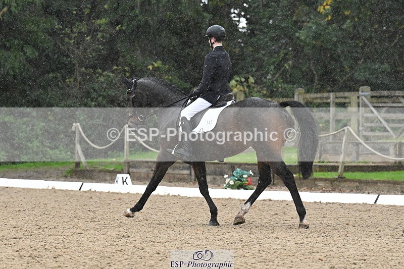 251023A-120944-02165 - B-142-Harry.Hodge