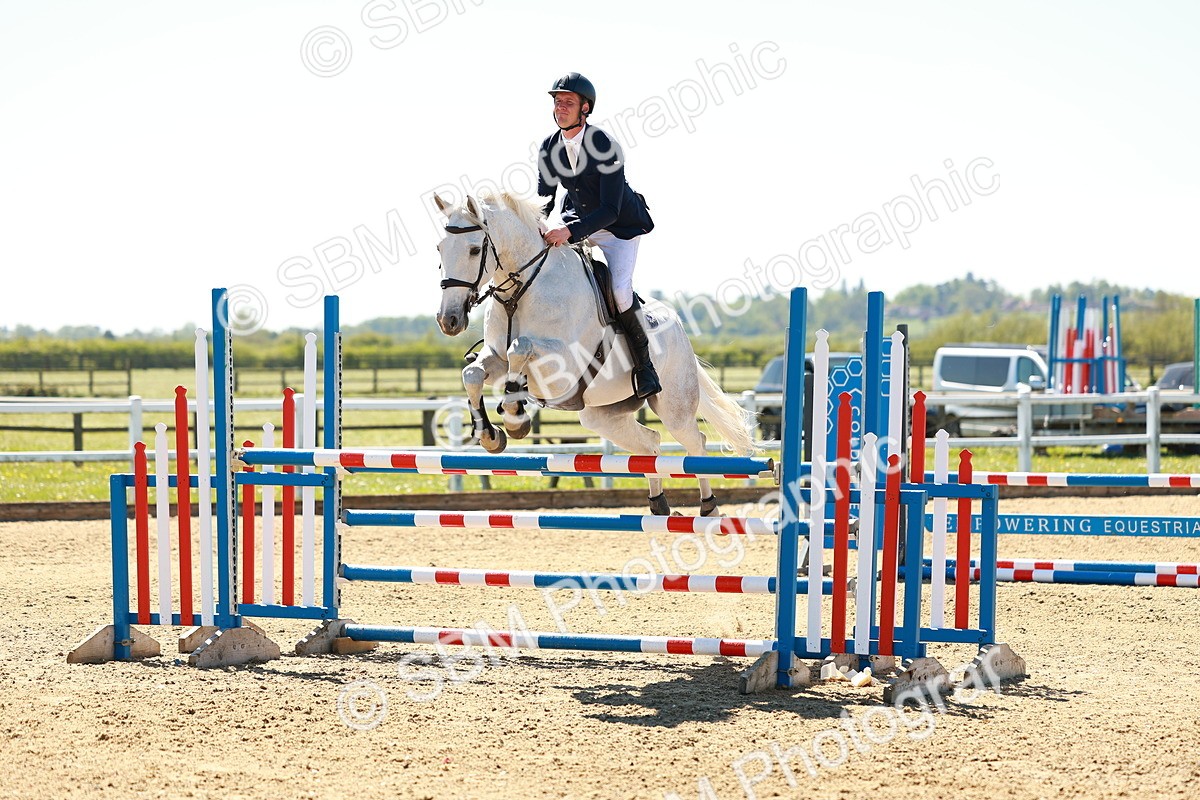 SBM_001428 - Class 4 - Senior Newcomers 1.10m