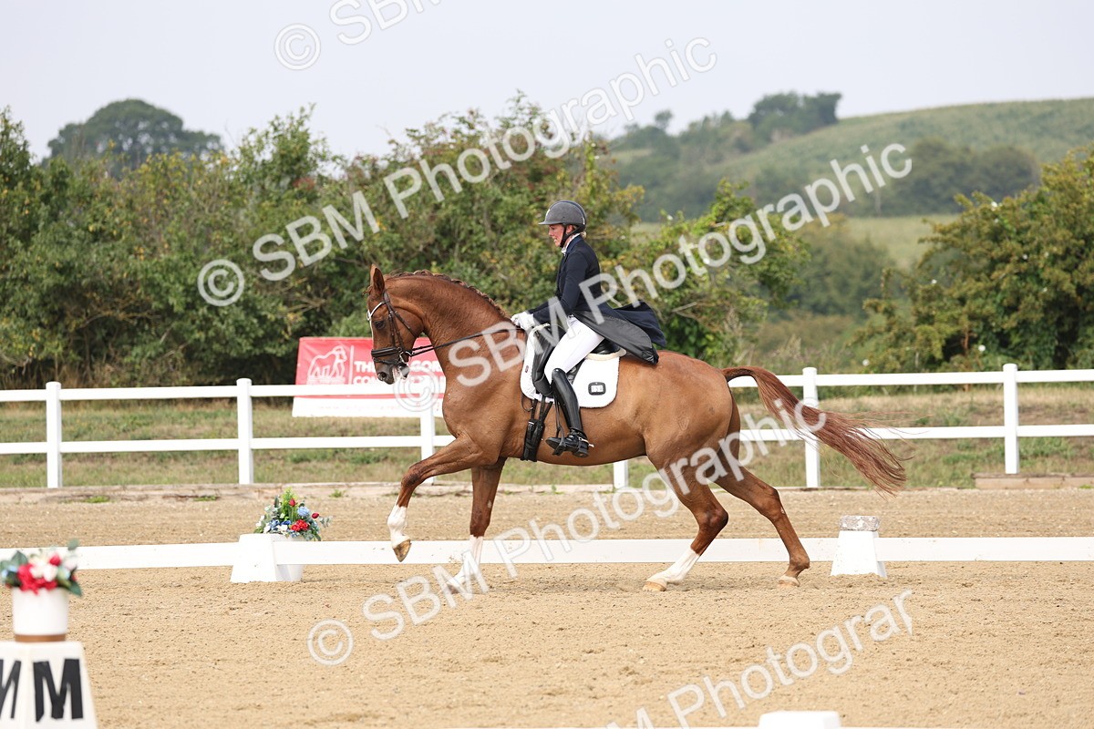 SBM_007200 - Class 9 - FEI INT I - 13.37-14.33