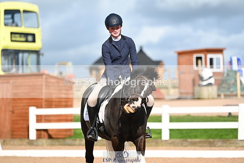 240323A-151434-02422 - UnA Novice 28