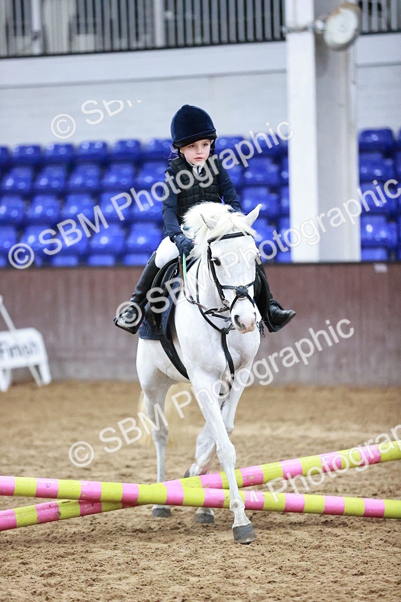 SBM_000215 - Class 1 - Cross Pole Jumping 30cm 40cm