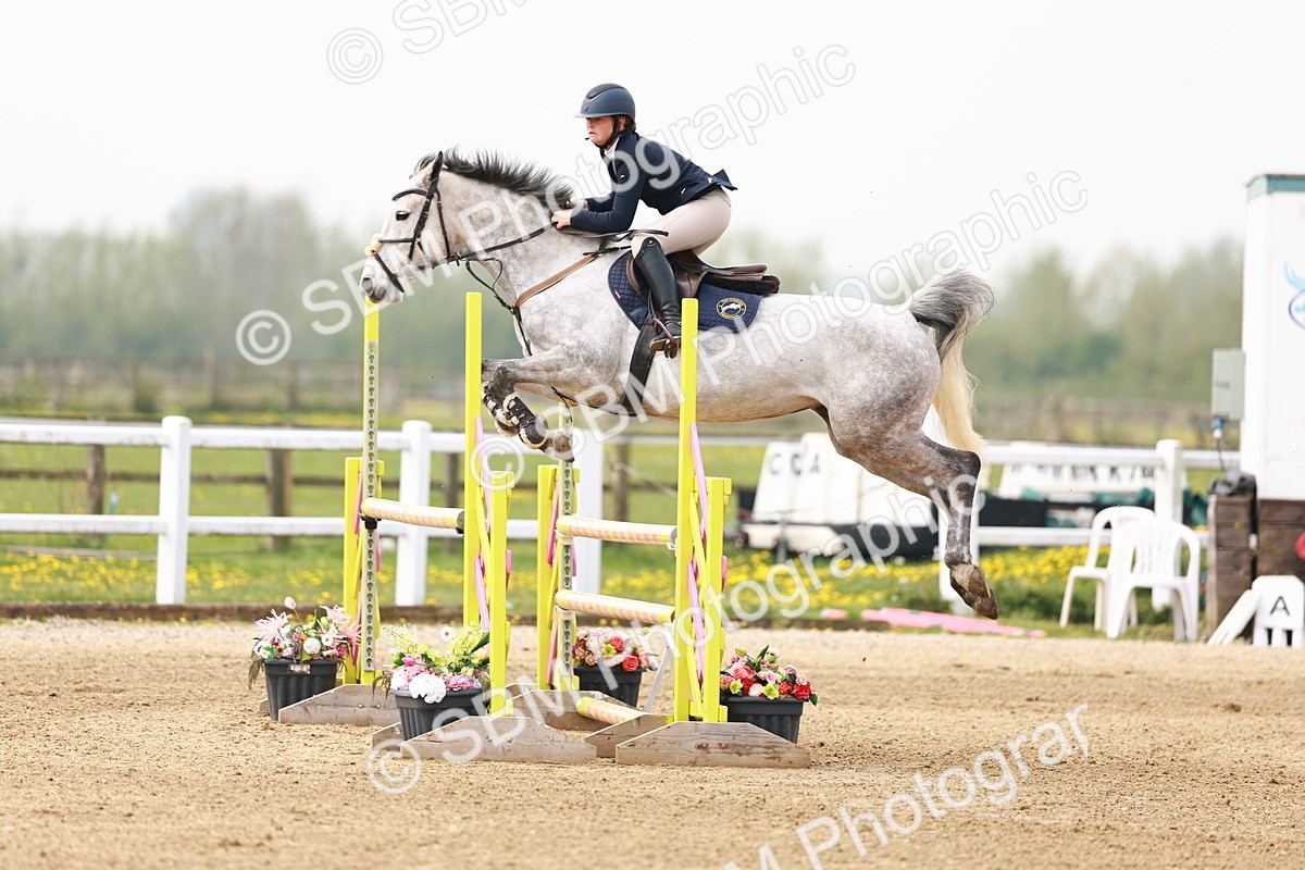  - Class 17 - Senior 1.05m