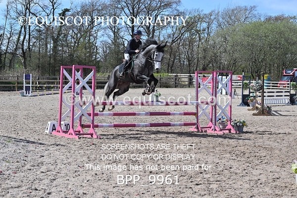 BPP_9961 - CLASS 19 SUN Senior British Novice/ 90cm Open